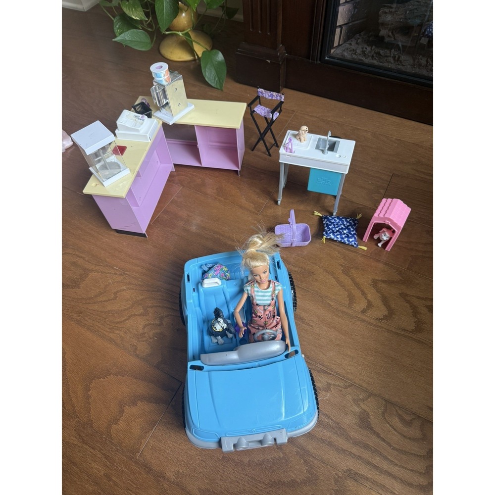 Barbie Dog Wash and Store Counter Playset by Mattel Some Accessories Included